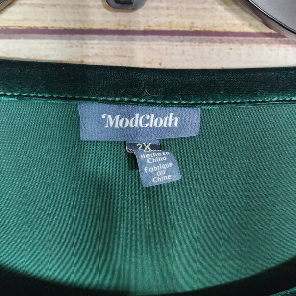 Modcloth Crushed Velvet Blouse Long Sleeve Beyond Basic Green Top Size 2X - Picture 8 of 14